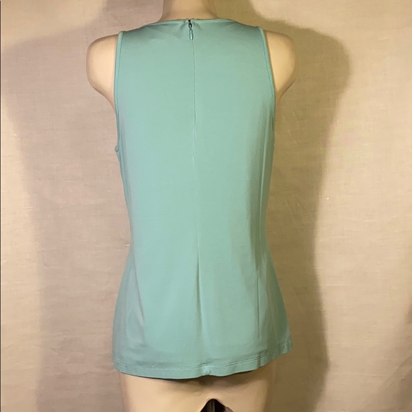 Banana Republicans sleeveless top - Picture 2 of 3